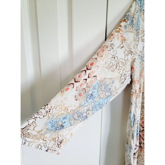 Chico's Zenergy 2 T-Shirt 3/4 Sleeve Pullover Top Multicolor & Design Side Angle - Picture 3 of 8